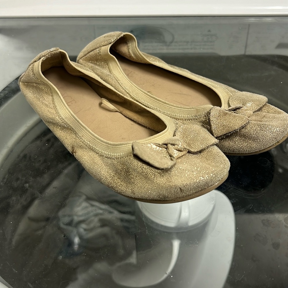 Gold slip on